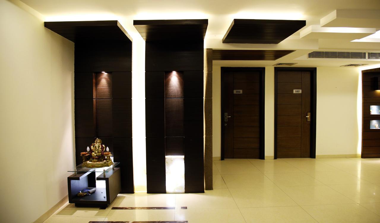 Fabhotel Oasis Dlf Phase 3 Гургаон Экстерьер фото